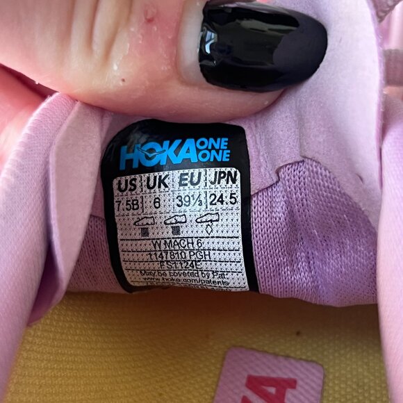 Pink Hoka (Mach 6) - Picture 4 of 6